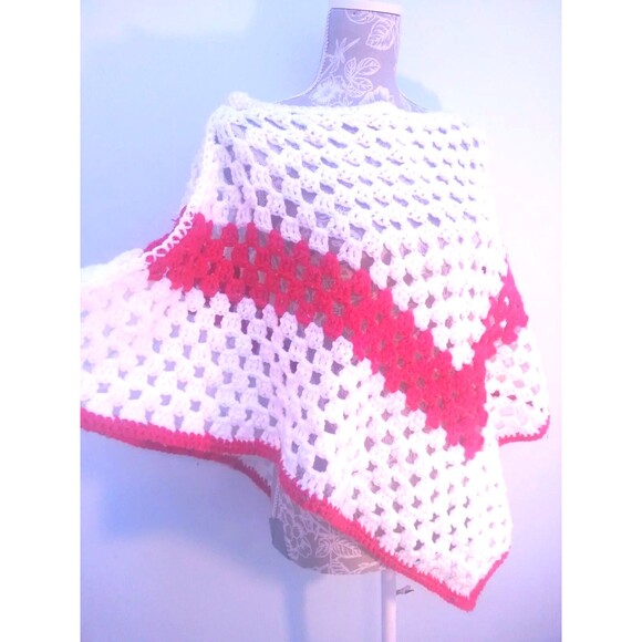 Vtg Granny Knit Poncho Cape Sweater hand 60s 70s jacket handmade boho shawl s/m - Picture 3 of 6